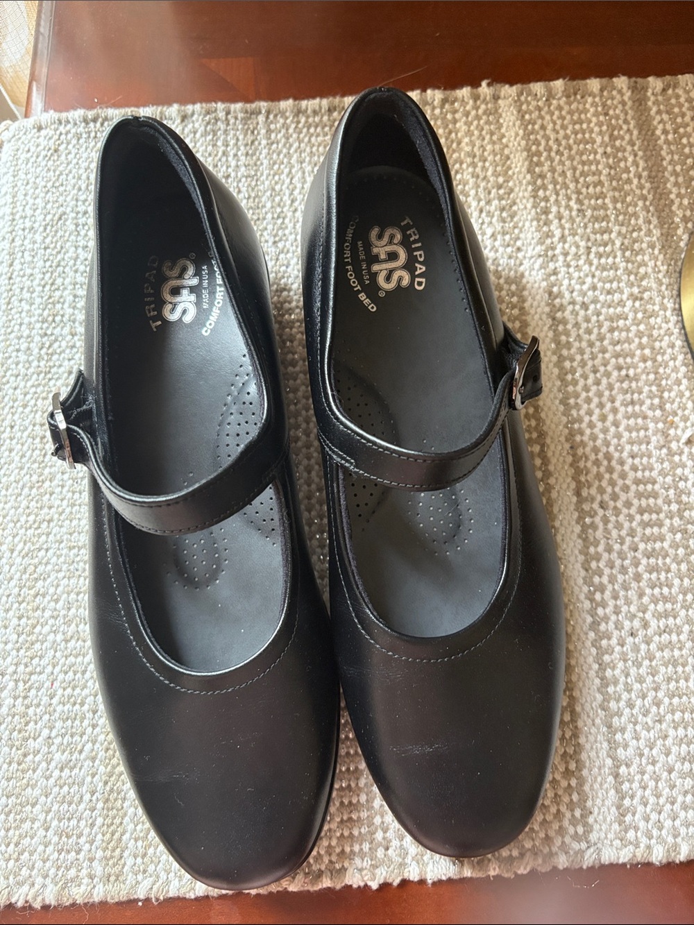 SAS Women’s Black Mary Jane Shoes Size 8 RUNS NARROW
